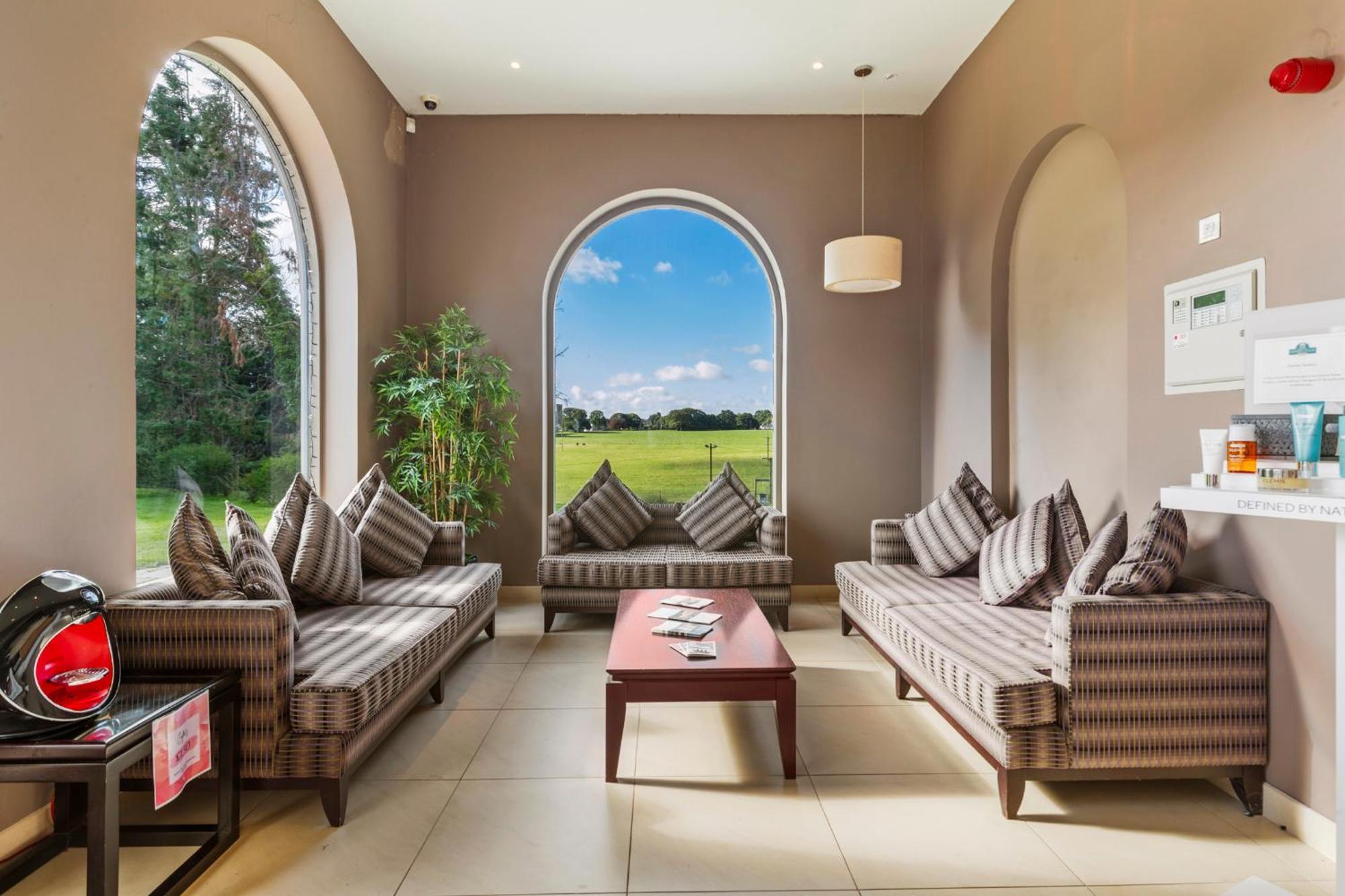 Western Court And Hotel 4*