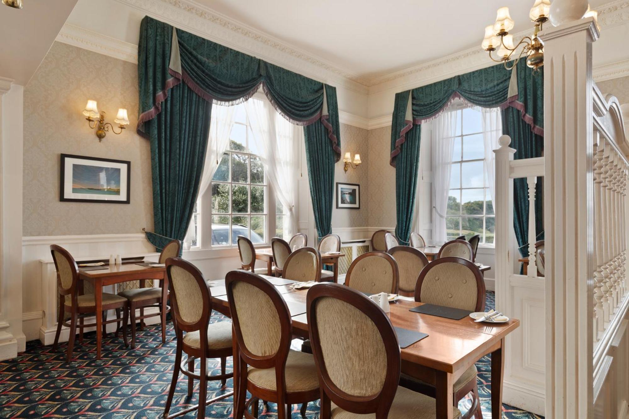 Western Court Hotel&spa Hotel 4*