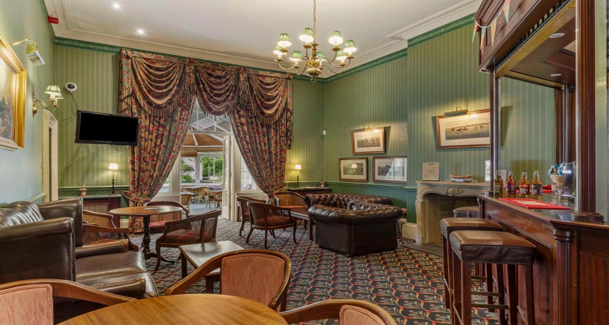 Hotel Western Court Hotel&spa 4*