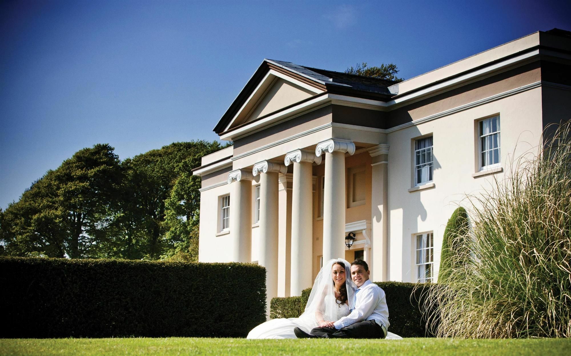 Western Court And 4* Lamphey